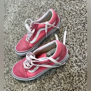 VANS
OLD SKOOL - WOMENS